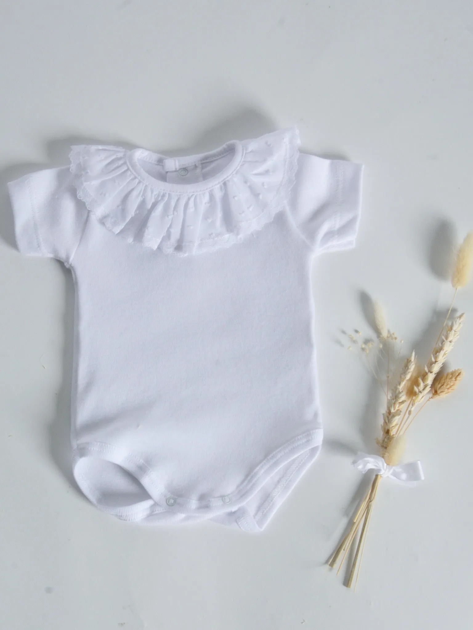 Calamaro Baby White Plumetti Collar Short Sleeve Vest