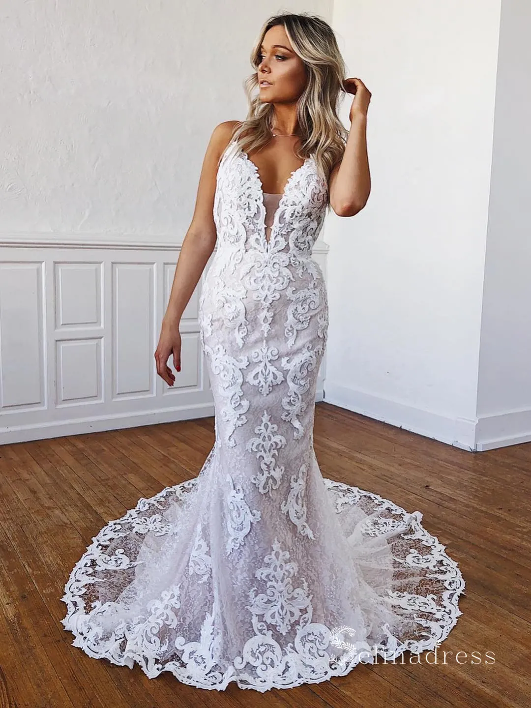 Mermaid Spaghetti Straps White Lace Long Wedding Dresses Boho Wedding Gowns CBD488